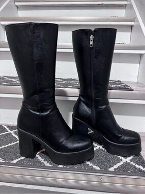 Gogo boots